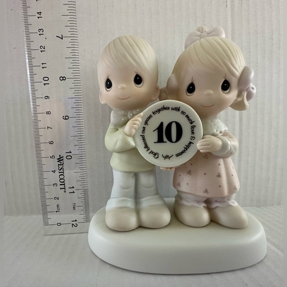 Precious Moments 10th Anniversary Cake Topper - Cream and Pink - Picture 10 of 16